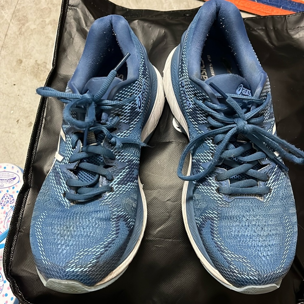 Women’s Asics Gel Nimbus 20 Running sneakers